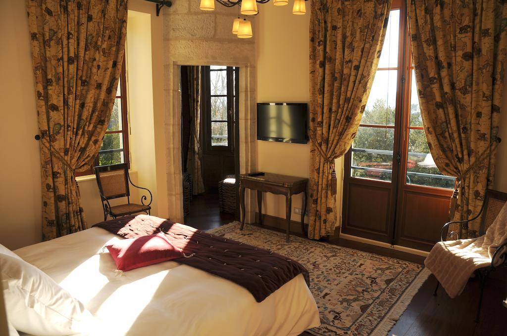 Castel Peyssard Bed & Breakfast Périgueux Rom bilde